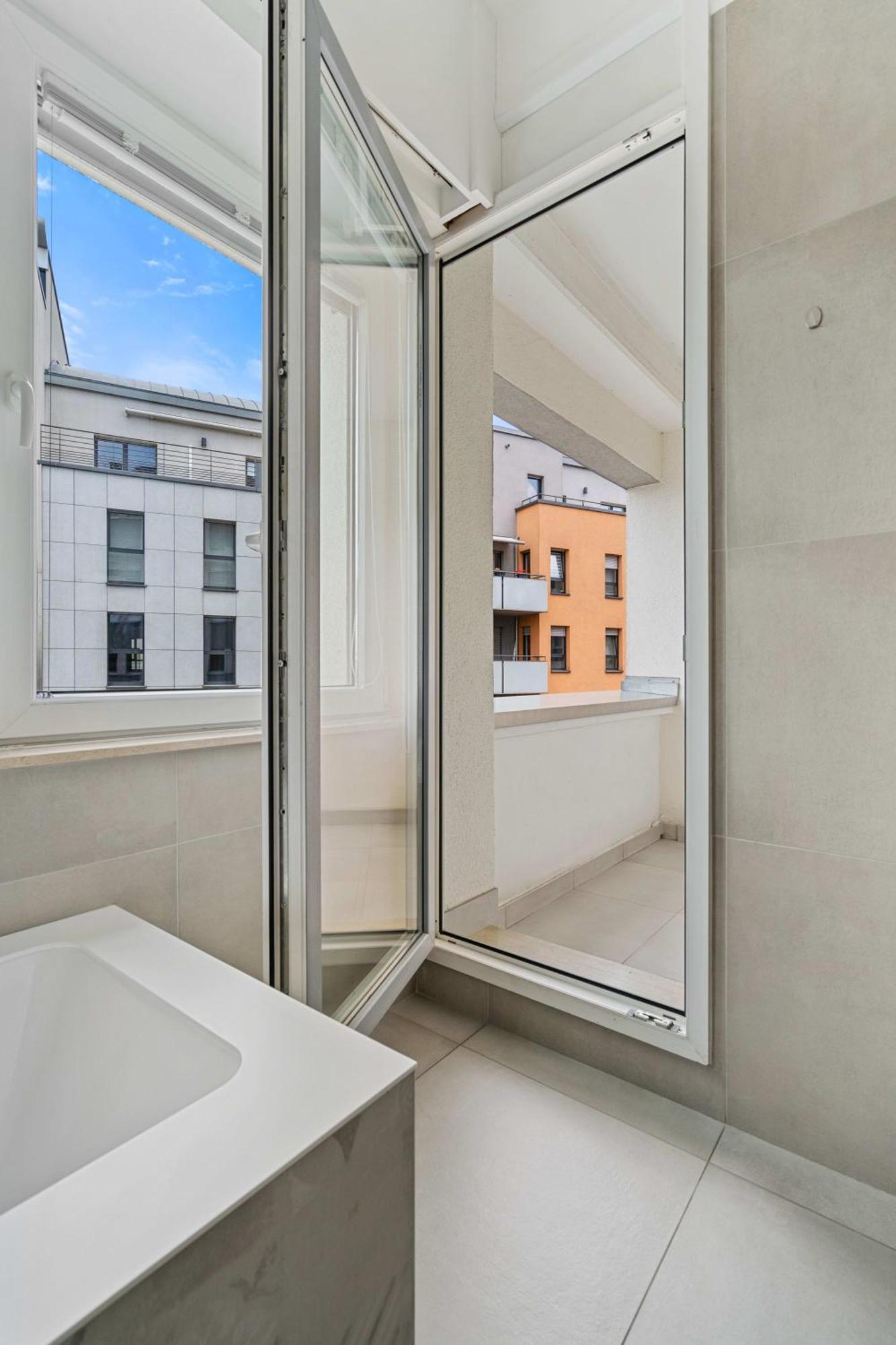 Lux 2br With Views & Balcony Appartamento Lussemburgo