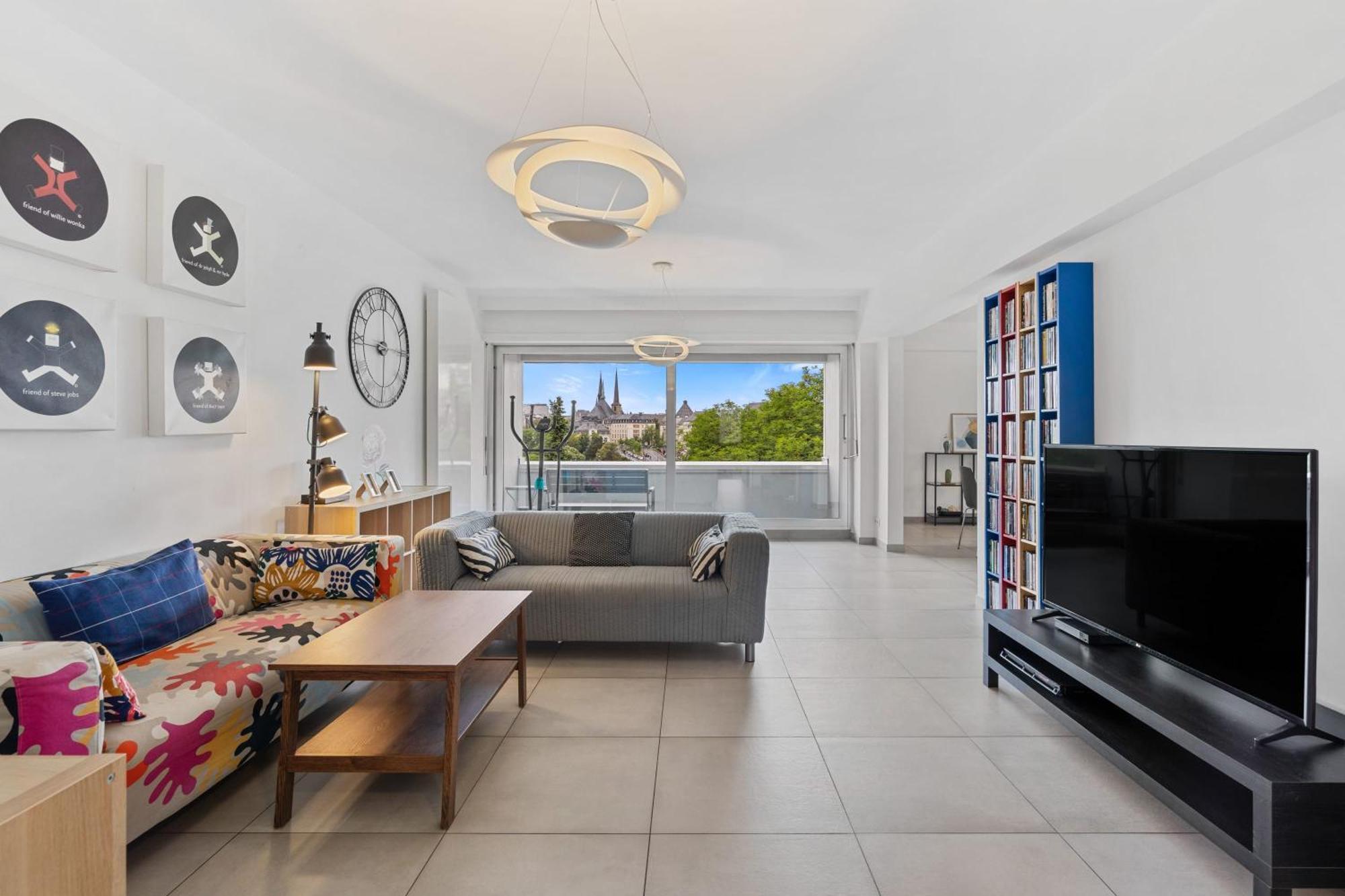 Appartamento Lux 2br With Views & Balcony