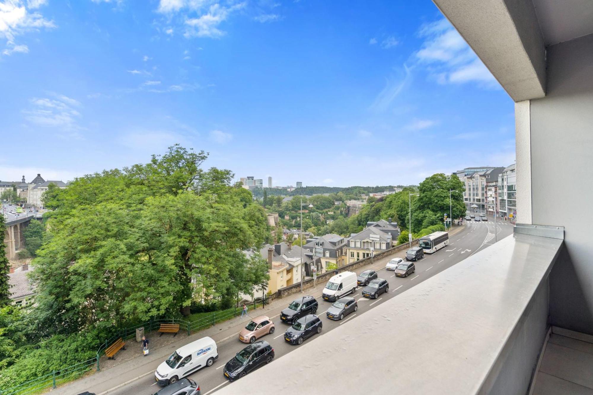 Lux 2br With Views & Balcony Appartamento *